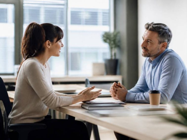 Coaching travail : méthodes, bénéfices et outils pour progresser au quotidien